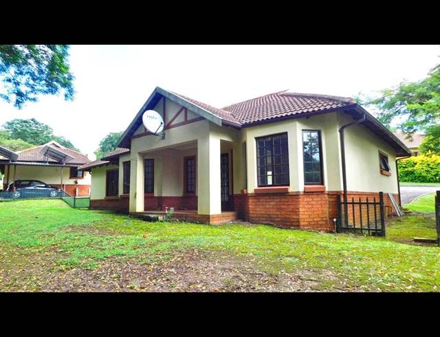 3 BEDROOM TOWNHOUSE FOR SALE IN LINCOLN MEADE